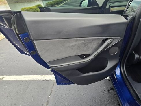 Used 2020 Tesla Model Y Performance image 28