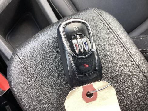 Used 2024 Buick Encore GX Sport Touring FWD image 33