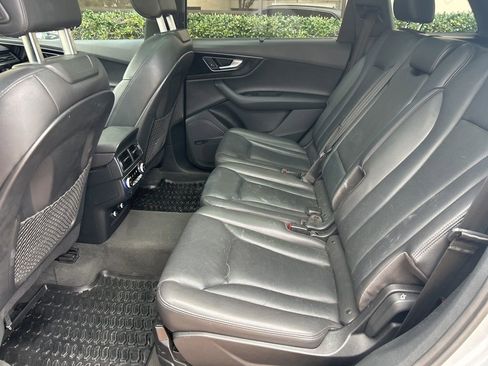 Used 2018 Audi Q7 3.0T Prestige w/ Prestige Package image 14