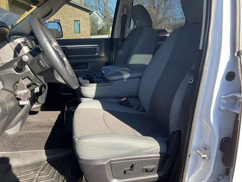 Used 2016 RAM 1500 Big Horn image 9