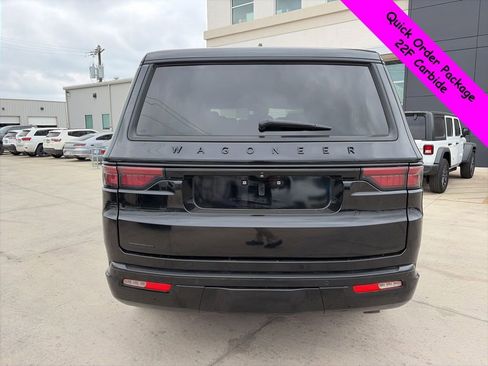 Used 2022 Jeep Wagoneer Series II image 8