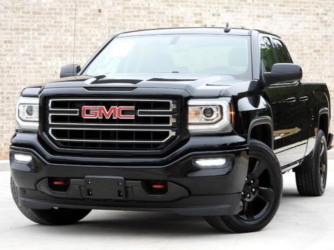 Used 2019 GMC Sierra 1500 Limited Elevation w/ Elevation Edition image 3