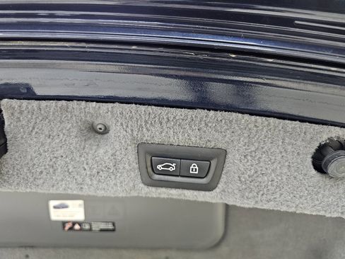 Used 2014 BMW 750Li image 14