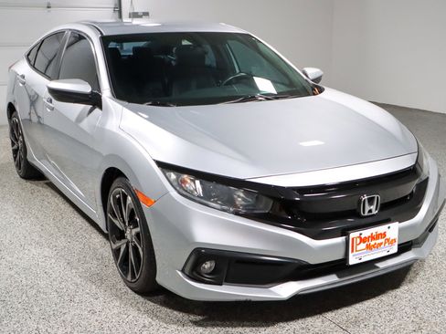 Used 2020 Honda Civic Sport image 5