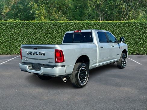 Used 2026 RAM 2500 Laramie AWD/4WD image 3