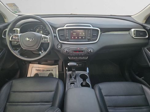 Used 2020 Kia Sorento EX image 10