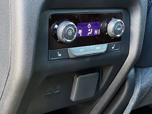 New 2026 Chevrolet Traverse RS w/ LPO, Floor Liner Package image 22