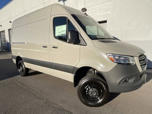 New 2025 Mercedes-Benz Sprinter 2500 image 2