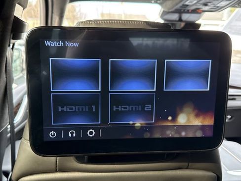 Used 2023 Cadillac Escalade Premium Luxury Platinum image 46