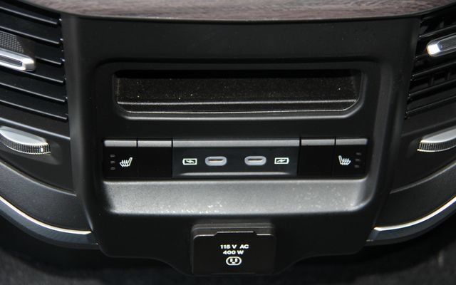 Used 2026 RAM 1500 Laramie w/ Night Edition AWD/4WD image 38