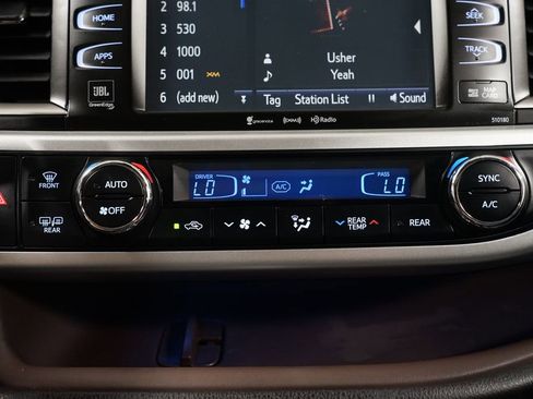 Used 2017 Toyota Highlander Limited FWD image 20