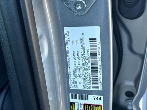 Used 2025 Toyota Tacoma SR5 image 25