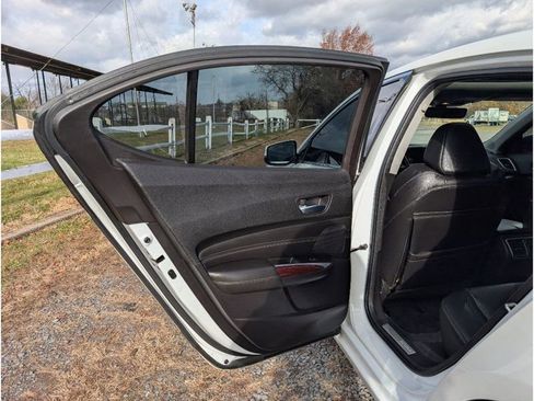 Used 2017 Acura TLX V6 w/ Technology Package image 10