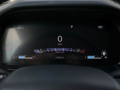 Used 2022 Jeep Grand Cherokee L Limited w/ Luxury Tech Group II image 11