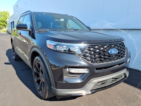Used 2024 Ford Explorer ST-Line w/ Class IV Trailer Tow Package AWD/4WD image 1