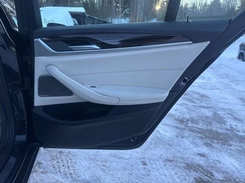 Used 2022 BMW 540i xDrive w/ Premium Package AWD/4WD image 28