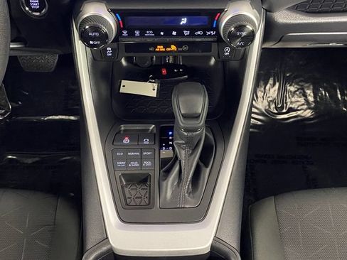 Certified 2025 Toyota RAV4 XLE AWD/4WD image 16