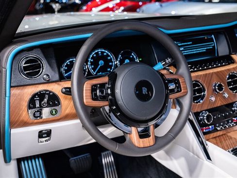 Used 2023 Rolls-Royce Cullinan w/ Cullinan Package AWD/4WD image 25