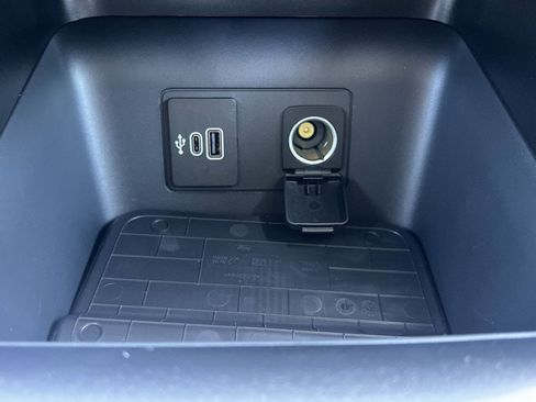 New 2026 Ford Explorer Active w/ Active Comfort Package RWD image 7