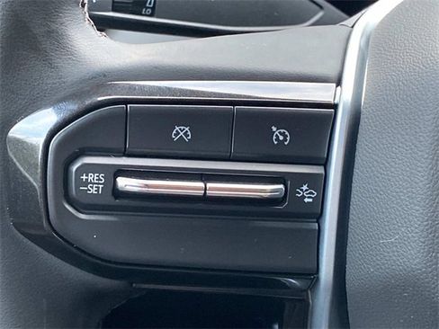 Used 2024 Chevrolet Colorado ZR2 w/ Technology Package image 19