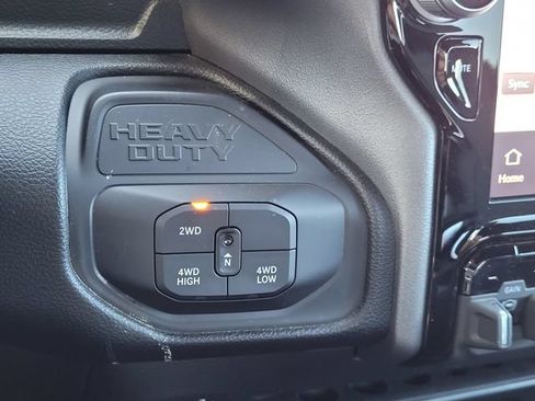 Certified 2025 RAM 2500 Big Horn AWD/4WD image 12