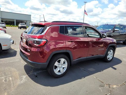 Used 2022 Jeep Compass Latitude image 13