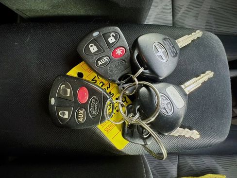 Used 2012 Scion xB FWD image 35