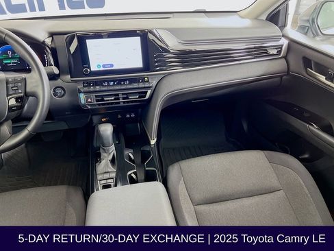 Used 2025 Toyota Camry LE w/ Convenience Package image 27