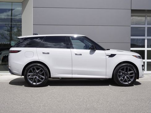 New 2026 Land Rover Range Rover Sport Dynamic SE AWD/4WD image 7