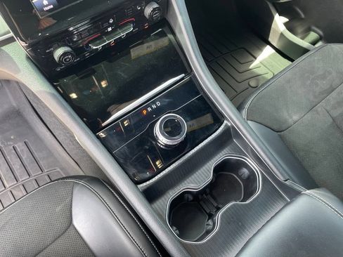 Used 2025 Jeep Grand Cherokee Altitude AWD/4WD image 21
