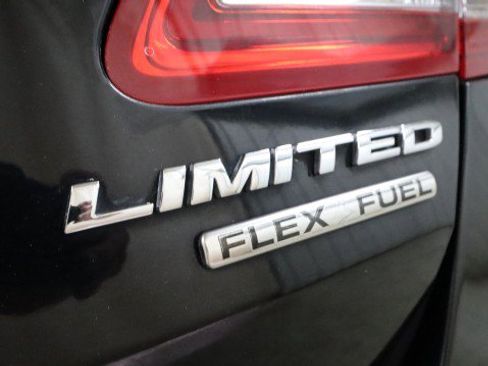 Used 2017 Ford Taurus Limited image 23