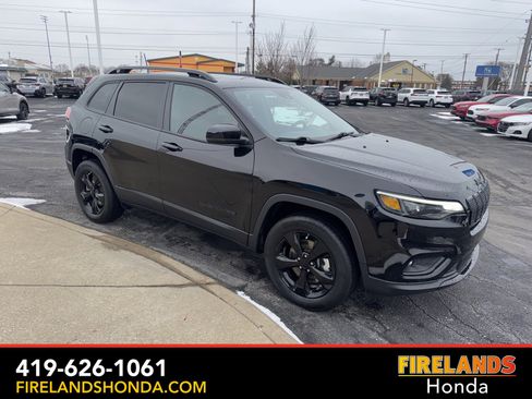 Used 2023 Jeep Cherokee Altitude Lux w/ Lux Elite Package image 7