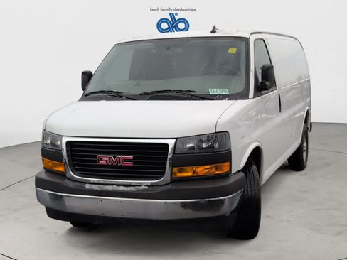 Used 2023 GMC Savana 2500 w/ Driver Convenience Package RWD image 2