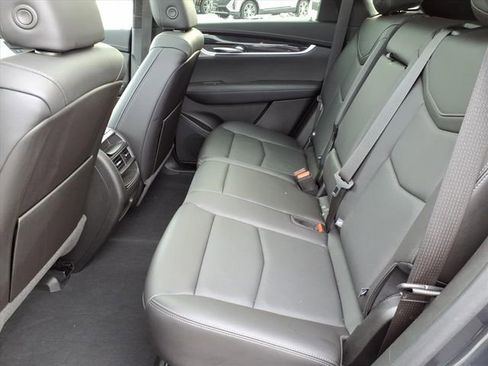 Certified 2023 Cadillac XT5 Premium Luxury image 7