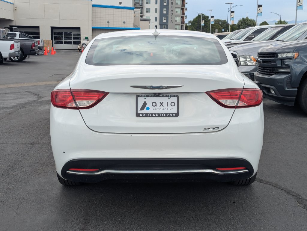Used 2015 Chrysler 200 Limited w/ Convenience Group FWD image 6