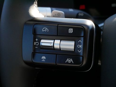 Used 2026 Hyundai Ioniq 9 SEL image 25