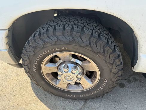 Used 2006 Dodge Ram 2500 Truck SLT w/ Quad Cab Big Horn Value Group image 29