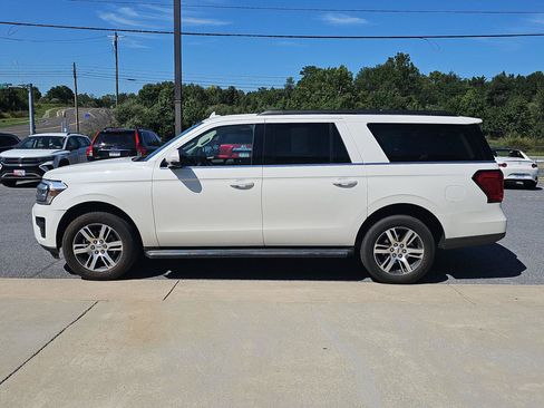 Used 2022 Ford Expedition Max XLT AWD/4WD image 4