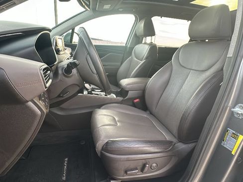 Used 2019 Hyundai Santa Fe Limited FWD image 4