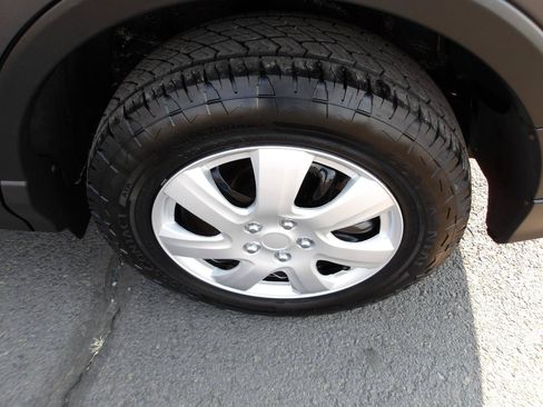 Used 2016 Toyota RAV4 LE AWD/4WD image 23
