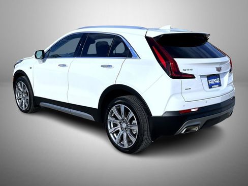 Used 2022 Cadillac XT4 Premium Luxury w/ Enhanced Visibility Package image 7