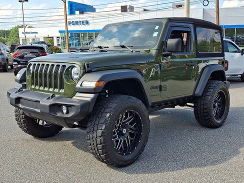 Used 2023 Jeep Wrangler Sport AWD/4WD image 3