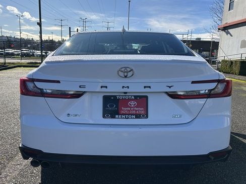 Certified 2025 Toyota Camry SE image 6