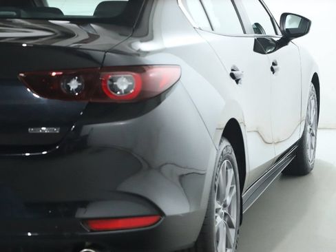 Used 2022 MAZDA MAZDA3 Sedan FWD image 45