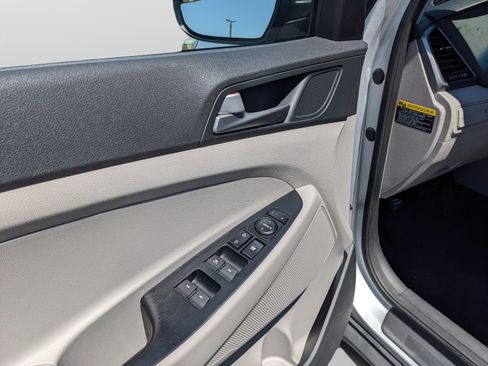 Used 2018 Hyundai Tucson SEL AWD/4WD image 18