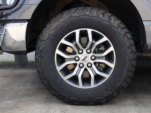 Used 2021 Ford F150 Lariat AWD/4WD image 10