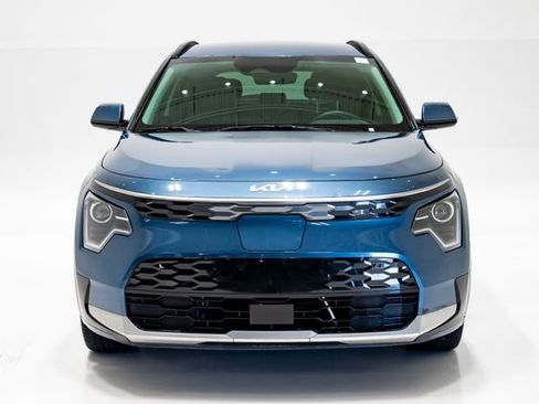 Used 2023 Kia Niro Wind FWD image 4