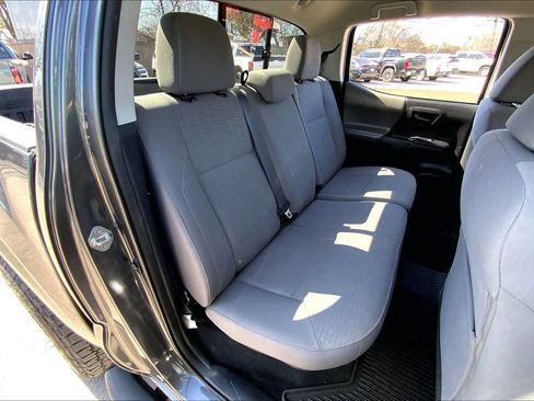 Used 2019 Toyota Tacoma SR w/ SR Convenience Package RWD image 16