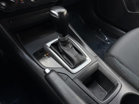 Used 2014 MAZDA MAZDA3 i Sport image 37