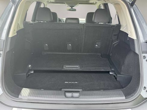 Used 2021 Nissan Rogue SL w/ Premium Package AWD/4WD image 9